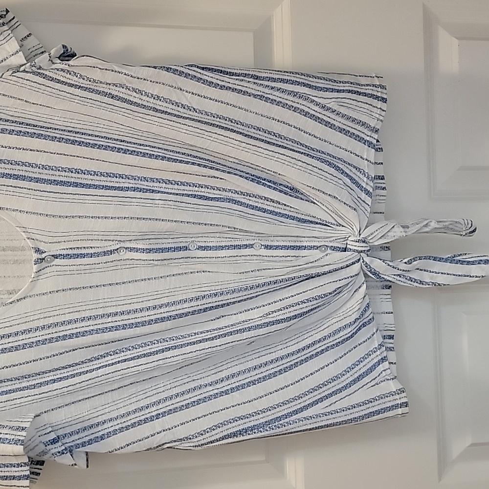 Lucky Brand Cap Sleeve Top - Picture 3 of 4